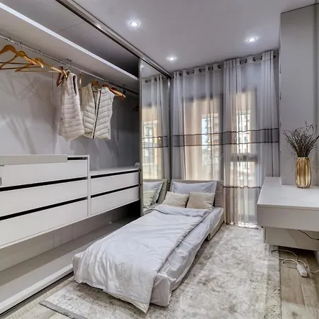 Urban Elegance - 2bd Modern Flat Apartament