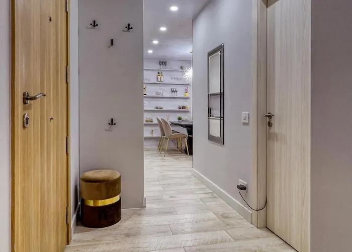 Urban Elegance - 2bd Modern Flat