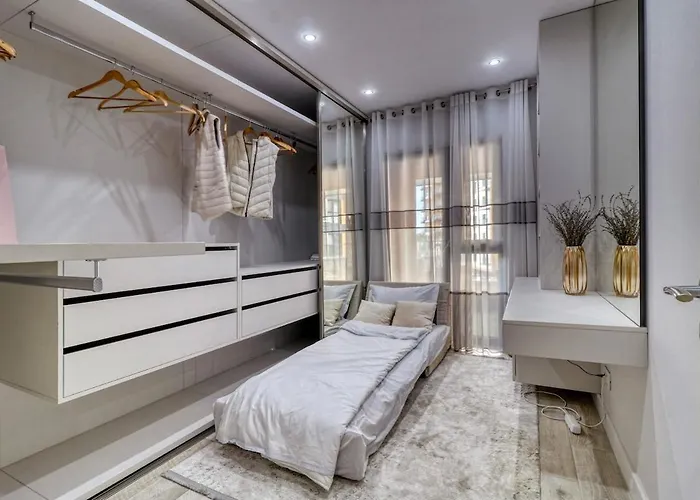 Urban Elegance - 2bd Modern Flat شقة